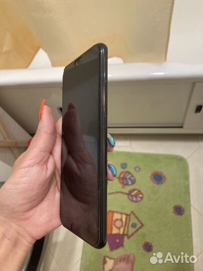 HONOR 10, 4/64 ГБ