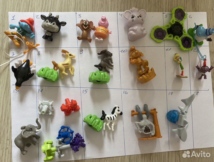 Игрушки из шоколадных яиц Киндер и др