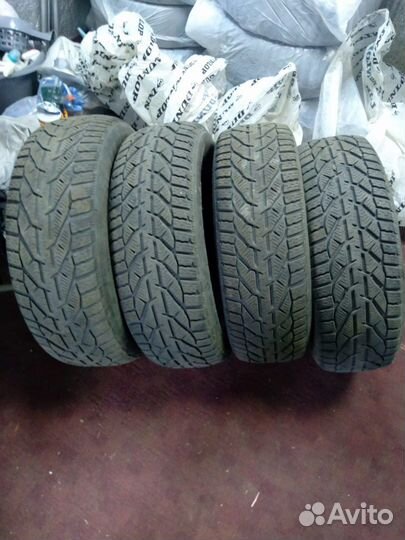 Tigar Ice 215/60 R16 97T