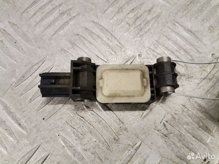 Датчик удара Audi A8 D3/4E рест. 2007 8E0959651A