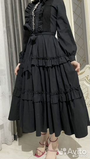 Черное платье