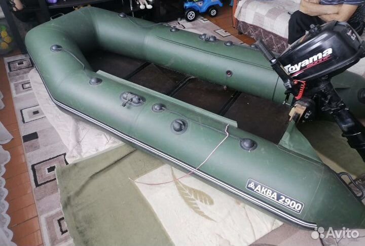 Лодка с мотором