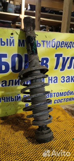 Стойка амортизатора переднего левого Volkswagen Bo