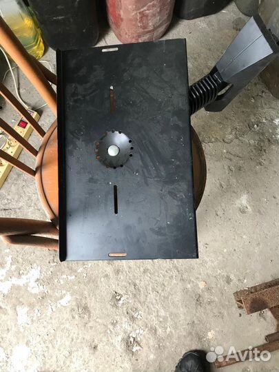 Кронштейн для телевизора поворотный