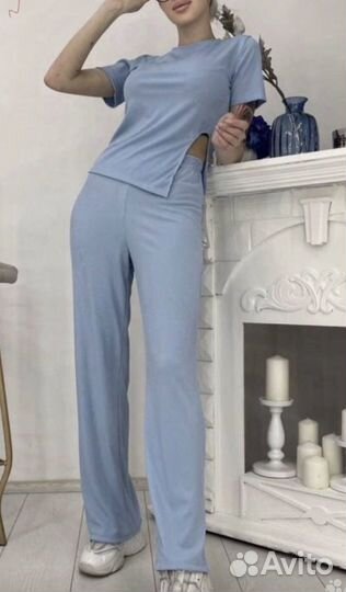 Костюм женский