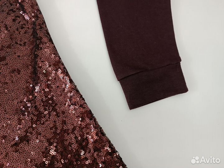 Джемпер с пайетками 46 размер
