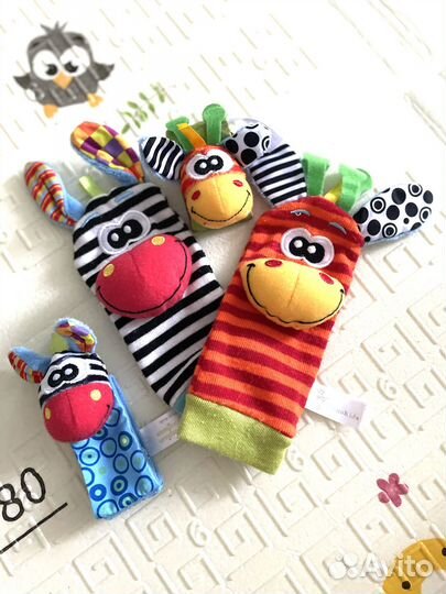 Погремушка для новорожденных первая