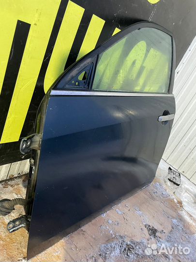 Дверь передняя левая Ниссан Альмера G15 в сборе