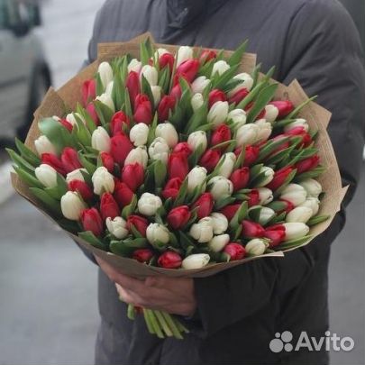 Букет из разноцветных сортовых тюльпанов 37 шт