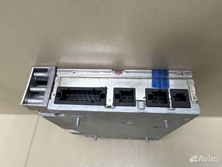 Усилитель звука Logic7 Mercedes W211/W219