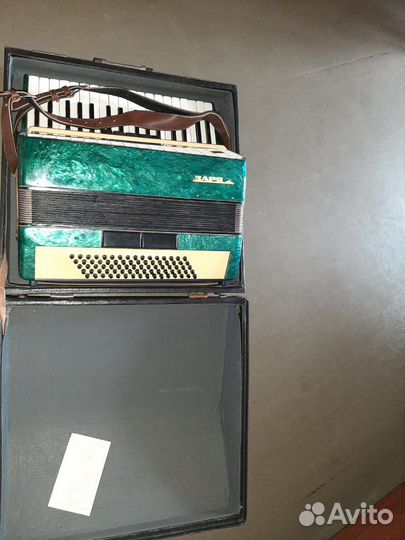 Аккордеон Заря 2