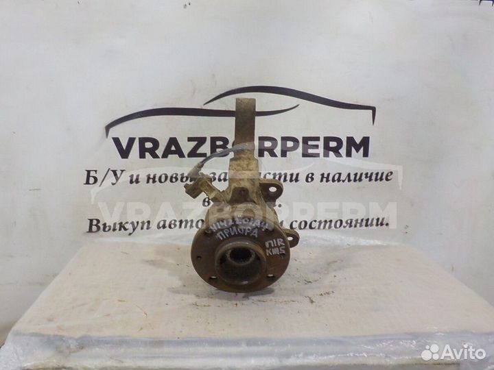 Кулак поворотный передний правый LADA