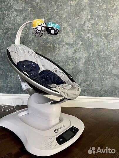 Кресло-качалка 4Moms MamaRoo 4.0