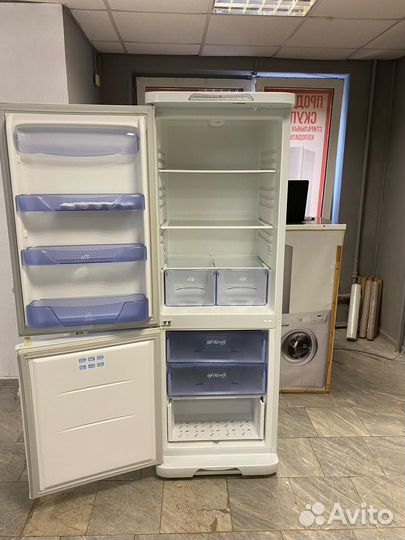 Холодильник Бирюса