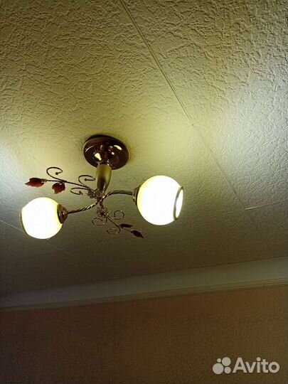 Люстра, светильники, плафон