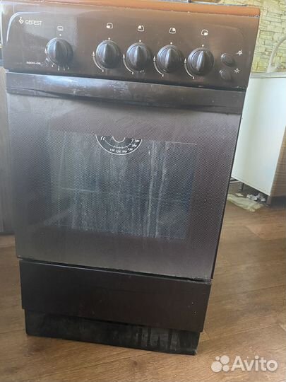 Продам газовую плиту