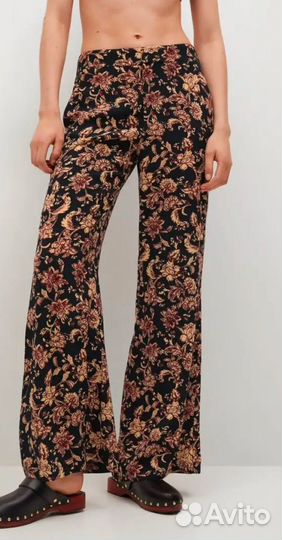 Брюки клеш mango