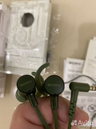 Наушники для спорта Sony