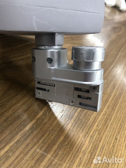 Трековый светильник металлогалогенный