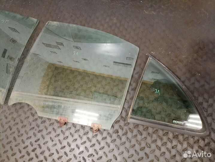 Стекло двери для Nissan Almera N16