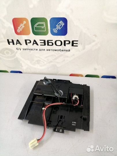 Накладка на консоль между сиденьями Volkswagen