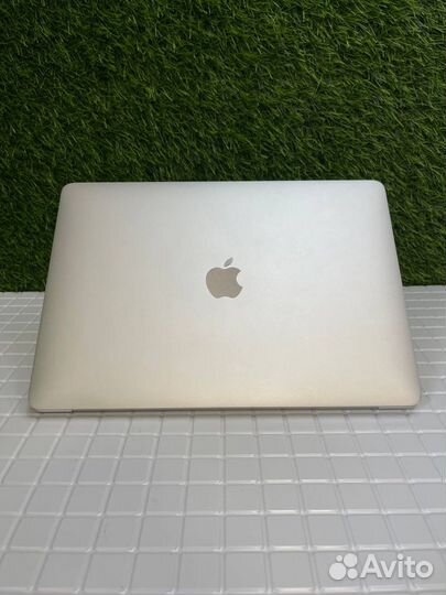 Apple MacBook air 2020 i5