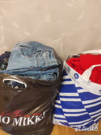 Пакеты с одеждой