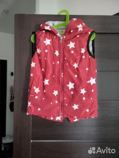 Безрукавка на девочку