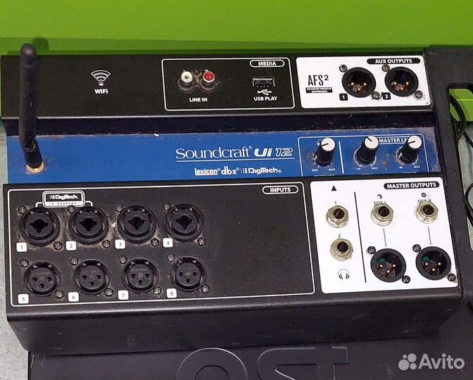 Микшерный пульт Soundcraft Ui 12