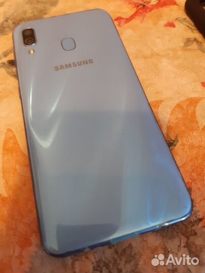 Samsung Galaxy A30, 4/64 ГБ