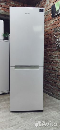 Холодильник Samsung 180x60x60sm. NO frost