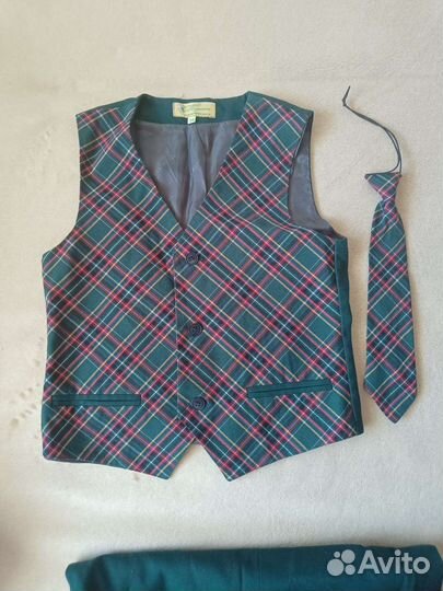 Жилетка для мальчика школьная 134 140