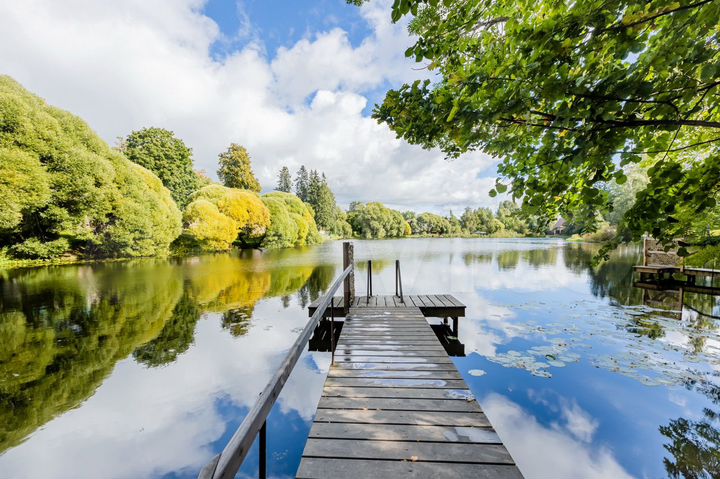 Коттедж 178 м² на участке 40 сот.