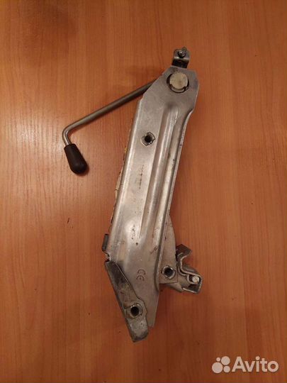 Домкрат audi А6