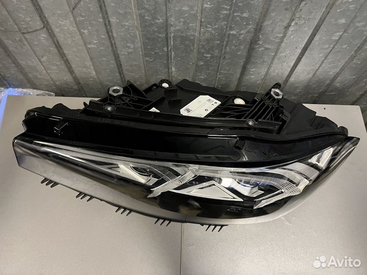 Фара левая BMW G20 LED LCI