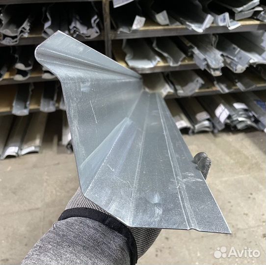 Порог правый Land Rover Discovery 3,4 2004-20012