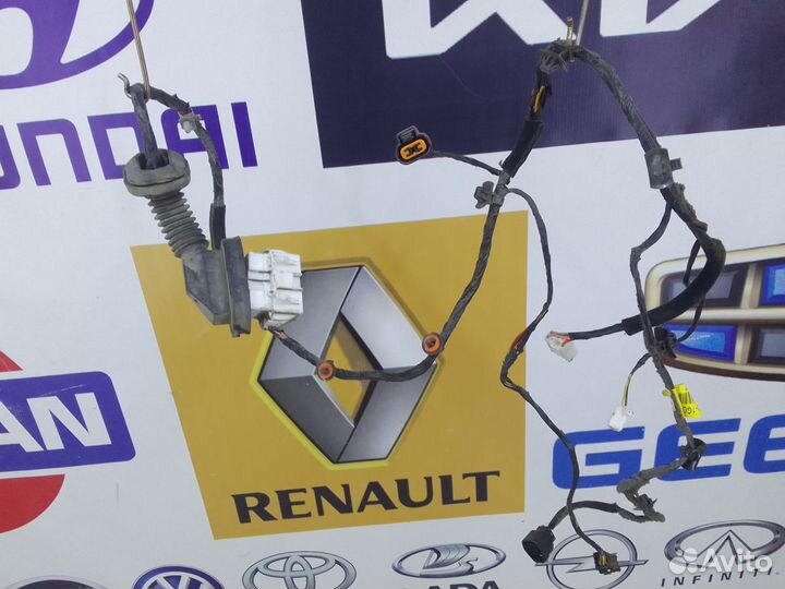 Проводка двери коса Kia RIO 2 Прав