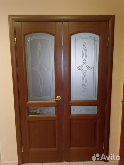 Дверь в зал