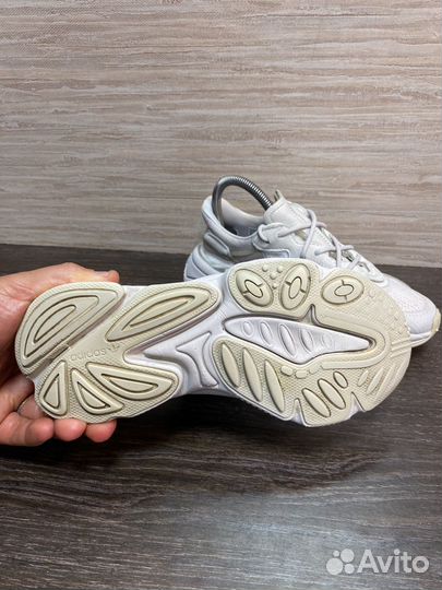 Кроссовки adidas ozweego размер 36