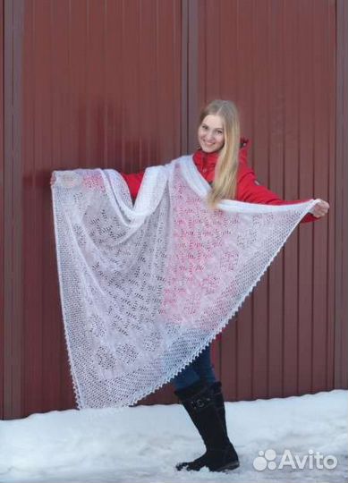 Платок пуховый (паутинка) 140х140