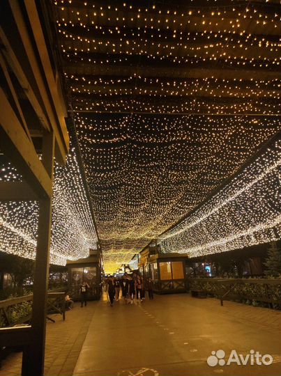 Новогоднее оформление гирляндами бахрома