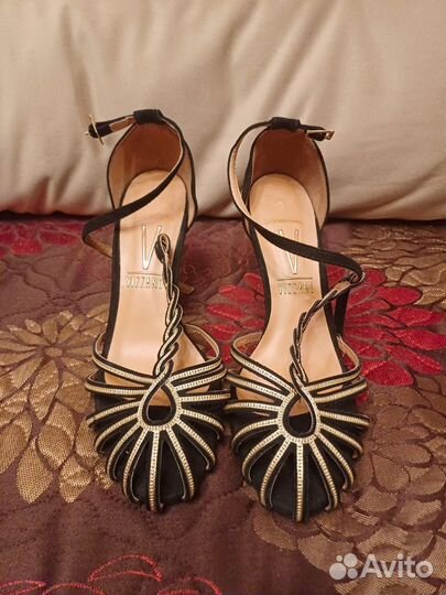 Босоножки женские 37 размер