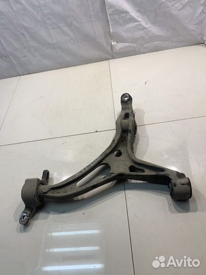Рычаг подвески (передний, левый)
