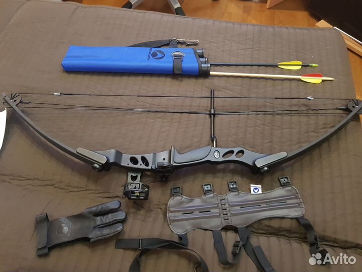 Спортивный блочный лук