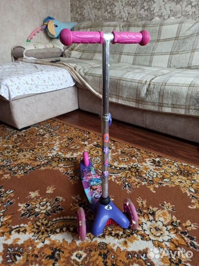 Самокат детский трехколесный