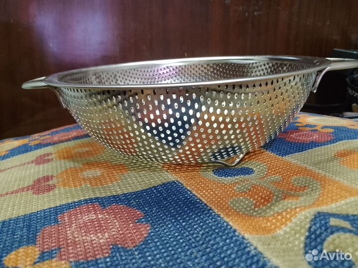 Кухонные ножи и кухонные принадлежности