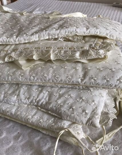 Бортики в кроватку