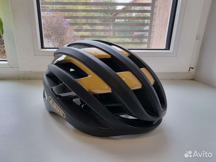 Велошлемы и очки