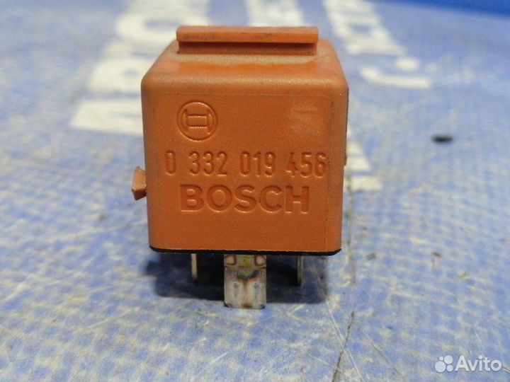 Реле Bmw E36 седан M50B25 1996