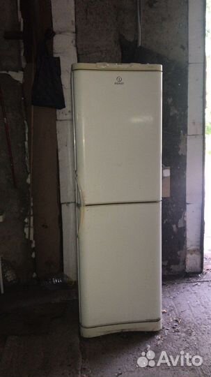 Холодильник бу